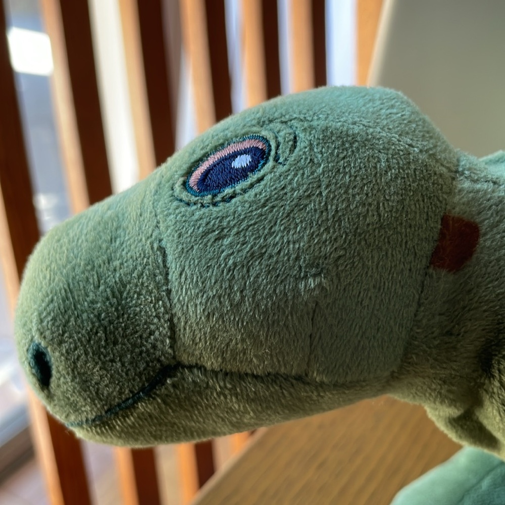 IKEA Soft Plush Stegosaurus Dinosaur 20" & 2 Dinosaur Skeleton Excavation Kits - Picture 3 of 11